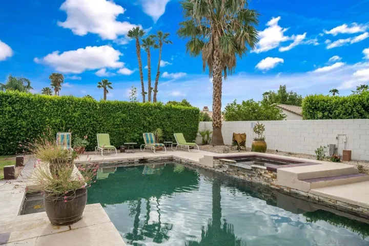 68375 Tachevah Dr, Cathedral City, California 92234
