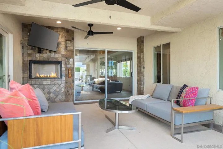 68375 Tachevah Dr, Cathedral City, California 92234
