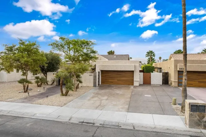 68375 Tachevah Dr, Cathedral City, California 92234