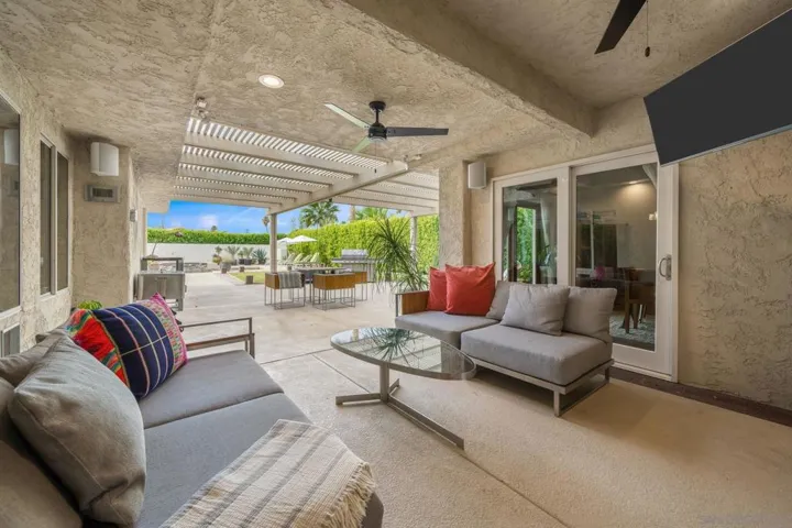 68375 Tachevah Dr, Cathedral City, California 92234