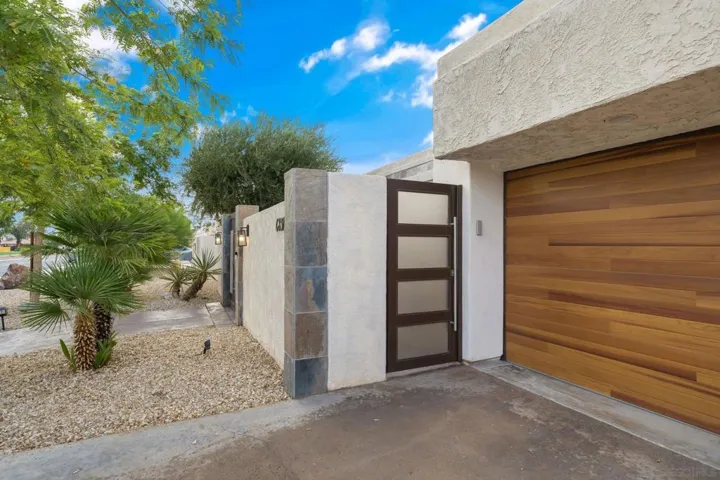 68375 Tachevah Dr, Cathedral City, California 92234
