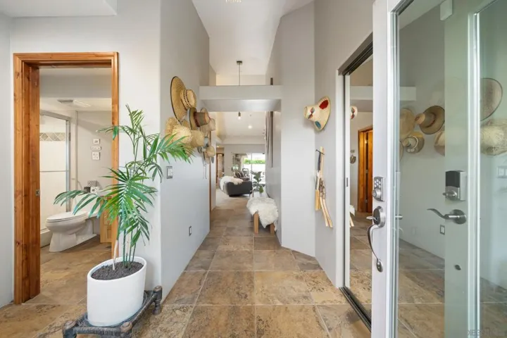 68375 Tachevah Dr, Cathedral City, California 92234