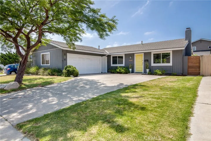 6352 Braemar Drive, Huntington Beach, California 92647
