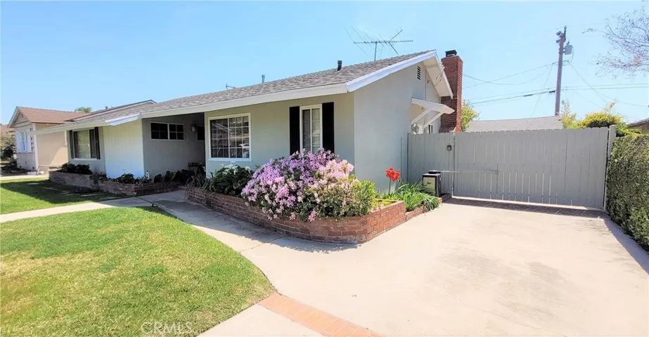 1212 E Cypress Avenue, Glendora, California 91741