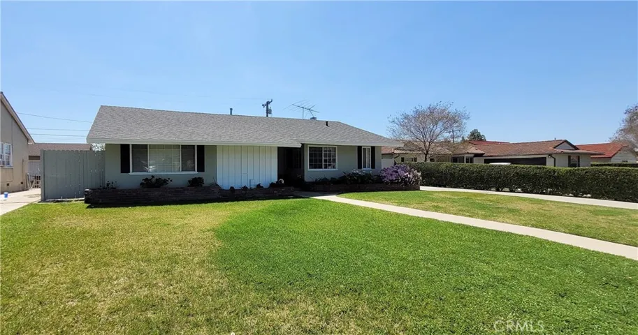1212 E Cypress Avenue, Glendora, California 91741