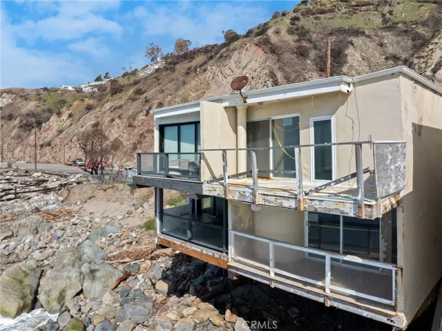 20464 Pacific Coast, Malibu, California 90265