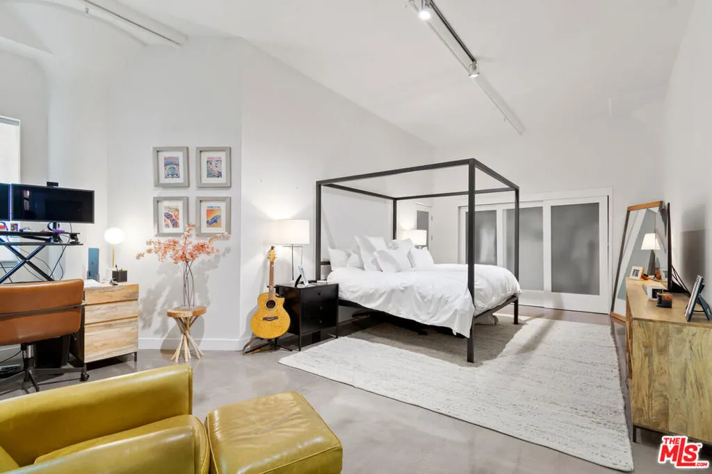 939 S Broadway 906, Los Angeles, California 90015 home-pic-11