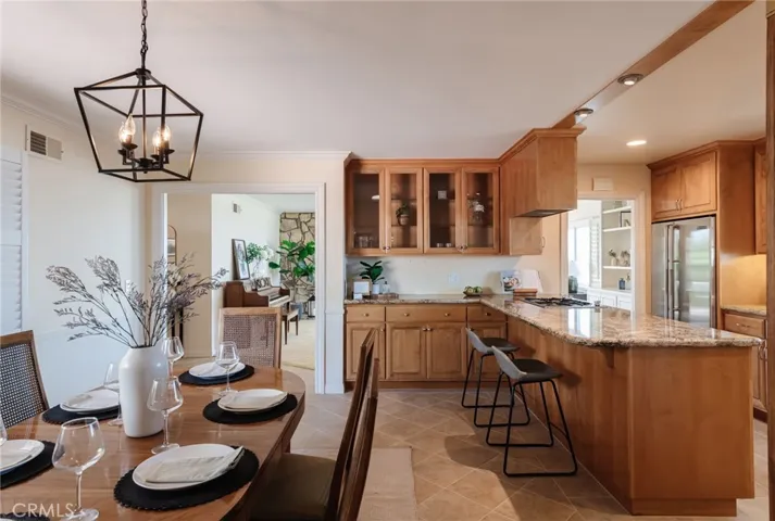6528 Abbottswood Drive, Rancho Palos Verdes, California 90275