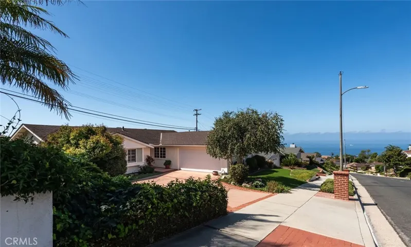 6528 Abbottswood Drive, Rancho Palos Verdes, California 90275