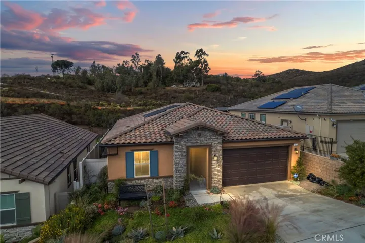 1373 Topanga at dusk
