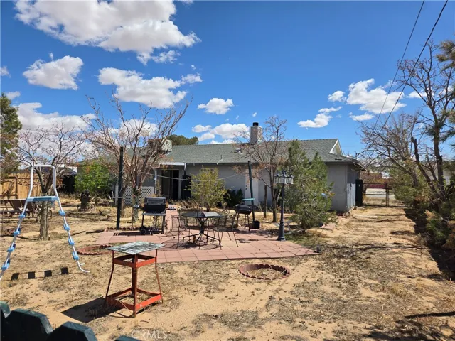 10449 Peach Avenue, California City, California 93505