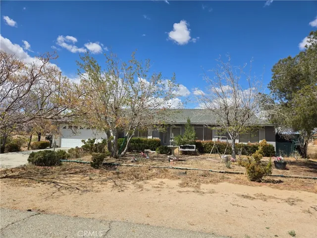 10449 Peach Avenue, California City, California 93505
