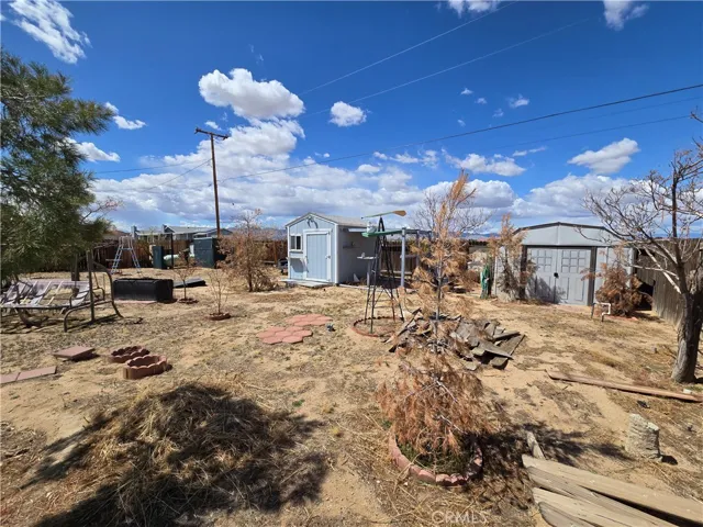 10449 Peach Avenue, California City, California 93505