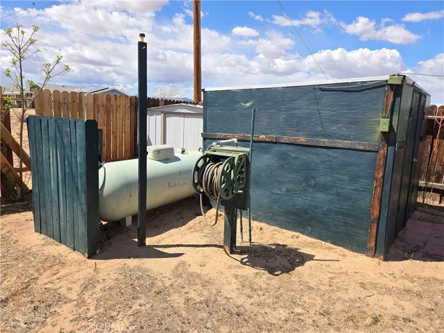 10449 Peach Avenue, California City, California 93505
