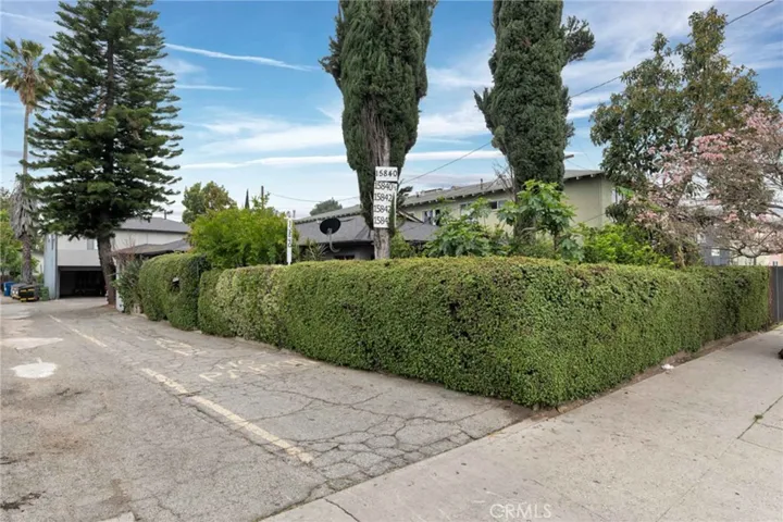 15840 Vanowen Street, Van Nuys, California 91406