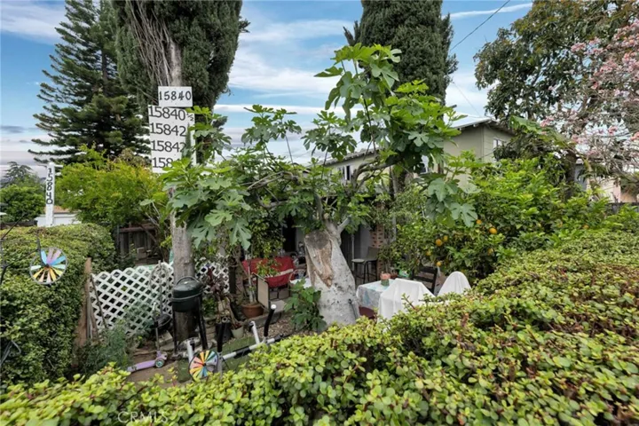 15840 Vanowen Street, Van Nuys, California 91406