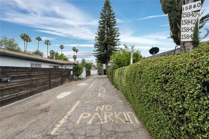 15840 Vanowen Street, Van Nuys, California 91406