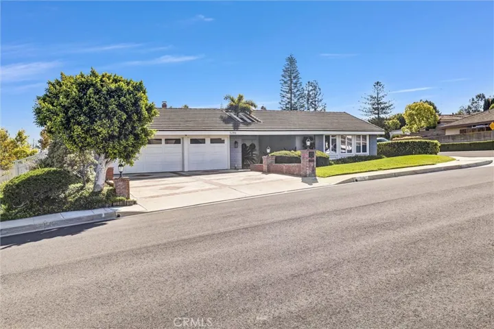 5286 E Rural Ridge Circle, Anaheim Hills, California 92807