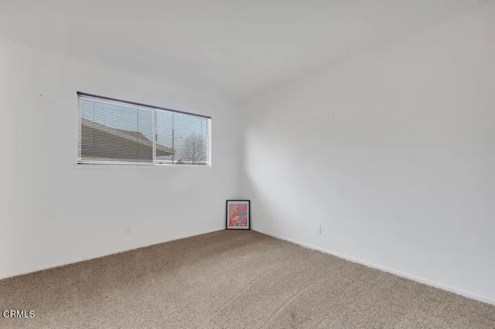 1882 Rowland Ave- HsHProd-32