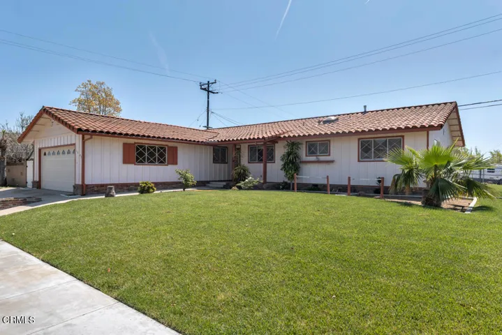 1882 Rowland Ave- HsHProd-50