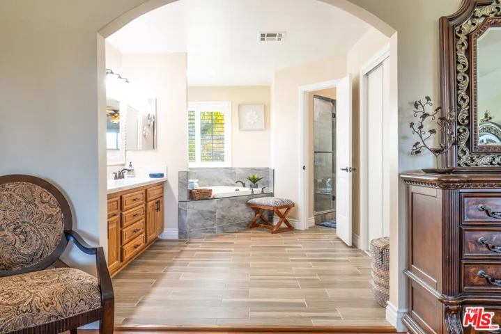 39570 Calle Anita, Temecula, California 92592