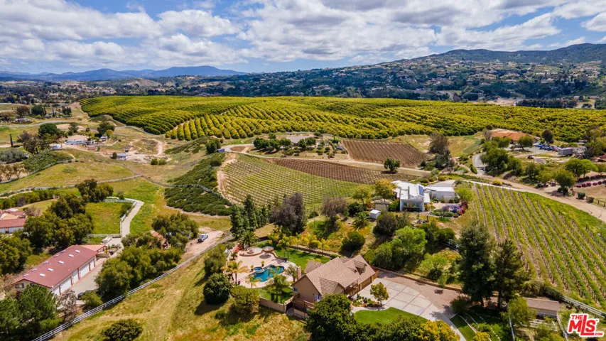 39570 Calle Anita, Temecula, California 92592