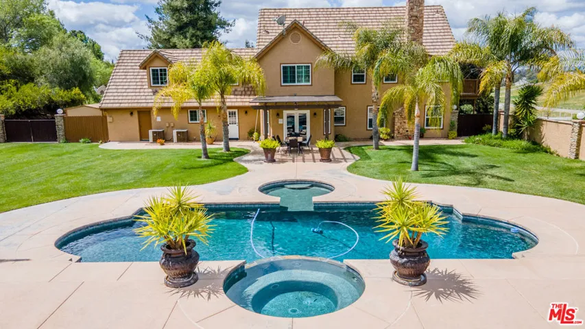 39570 Calle Anita, Temecula, California 92592
