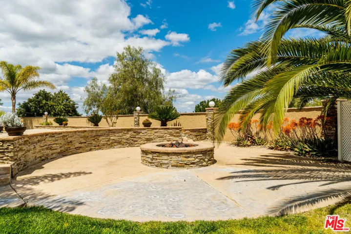 39570 Calle Anita, Temecula, California 92592