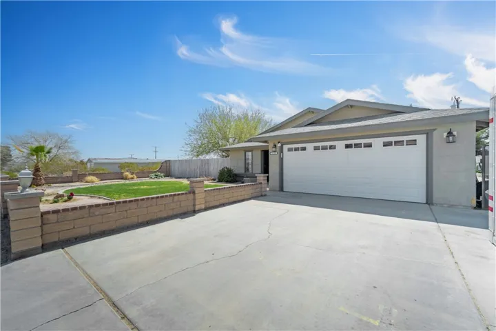 10206 Rea Avenue, California City, California 93505
