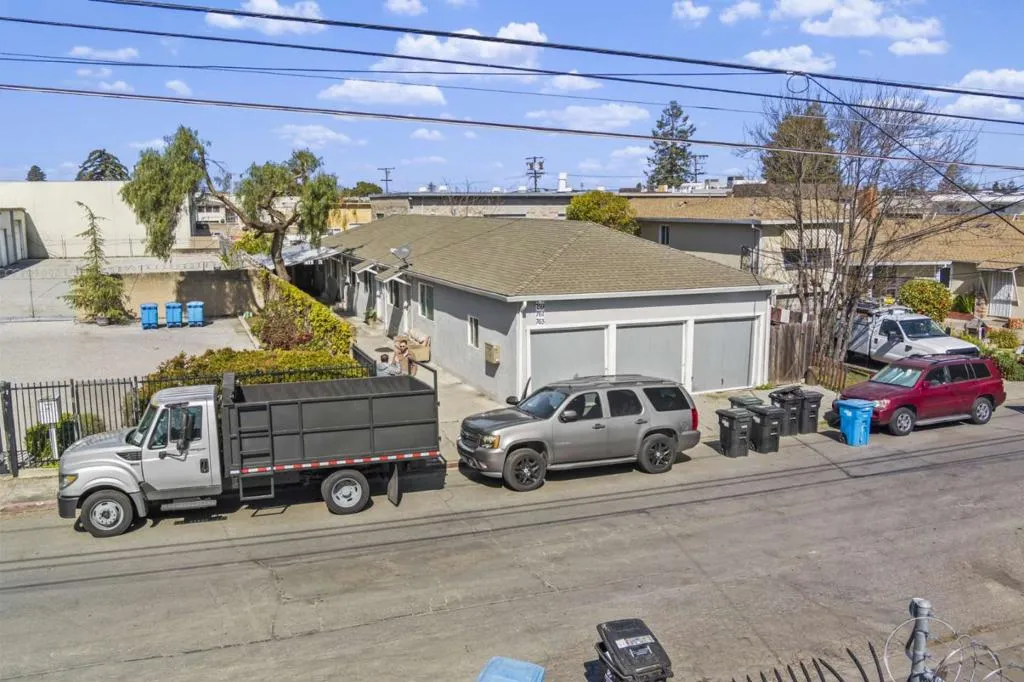 757 Warrington Avenue, Redwood City, California 94063 home-pic-0