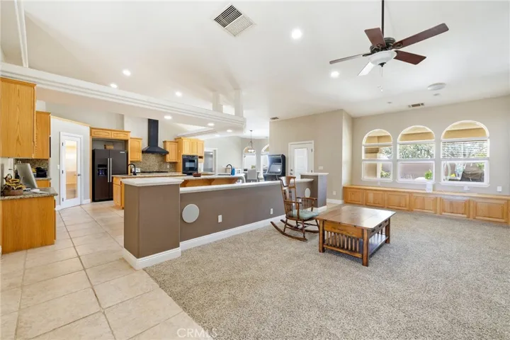 9269 Daisy Road, Oak Hills, California 92344