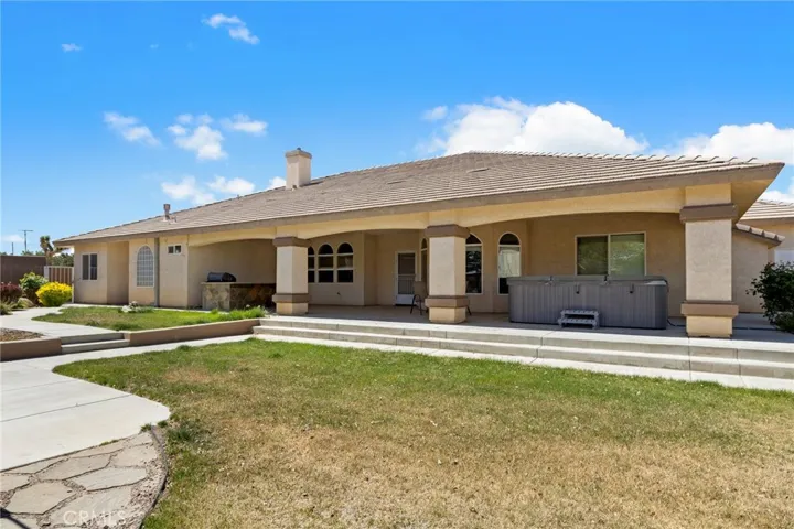 9269 Daisy Road, Oak Hills, California 92344