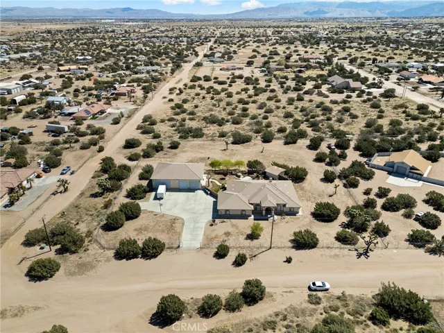 9269 Daisy Road, Oak Hills, California 92344