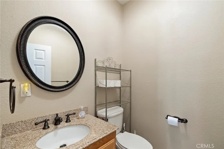 9269 Daisy Road, Oak Hills, California 92344