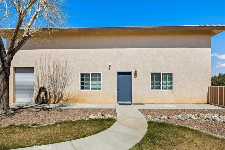 9269 Daisy Road, Oak Hills, California 92344