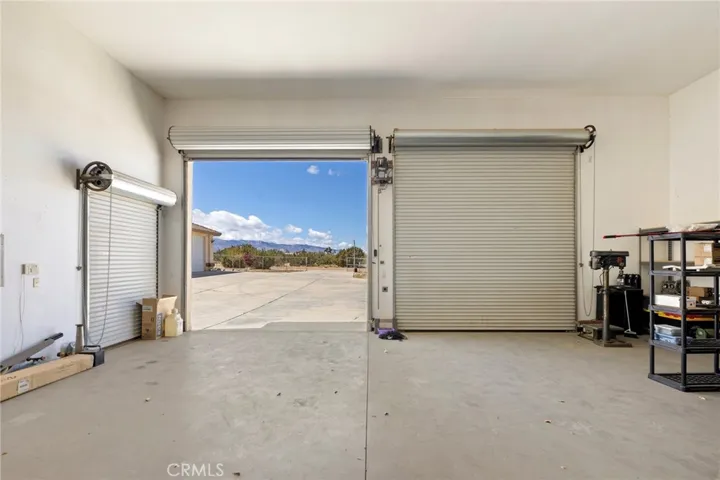 9269 Daisy Road, Oak Hills, California 92344
