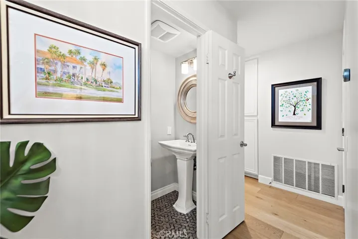 361 Cress Street, Laguna Beach, California 92651
