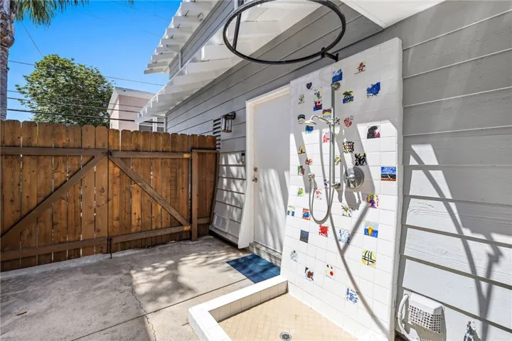 361 Cress Street, Laguna Beach, California 92651