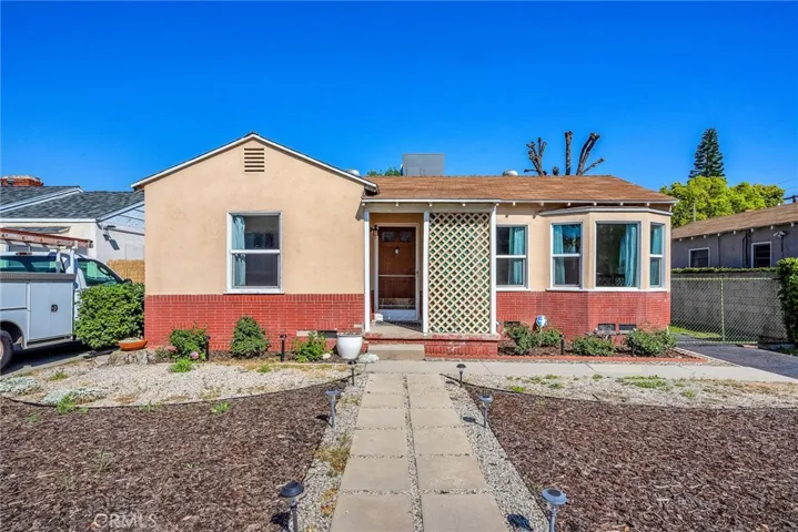 5818 Troost Avenue, North Hollywood, California 91601