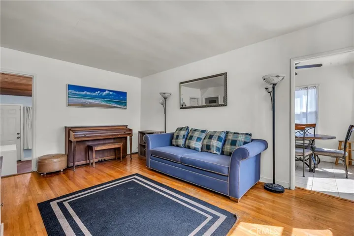 5818 Troost Avenue, North Hollywood, California 91601