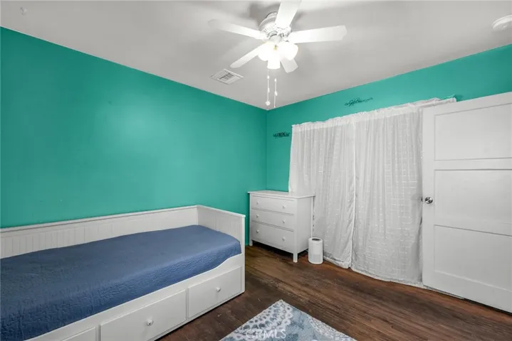 5818 Troost Avenue, North Hollywood, California 91601