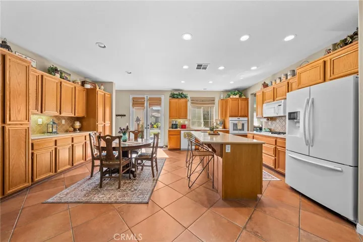 35436 Daffodil Circle, Winchester, California 92596