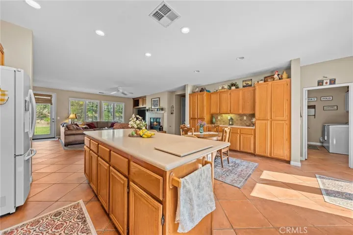 35436 Daffodil Circle, Winchester, California 92596