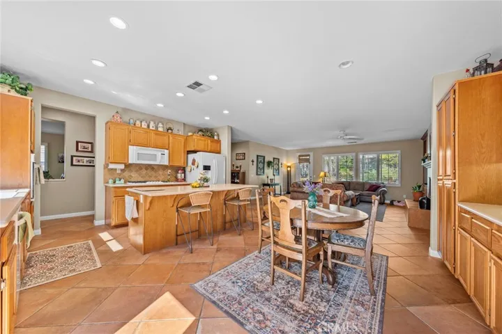 35436 Daffodil Circle, Winchester, California 92596