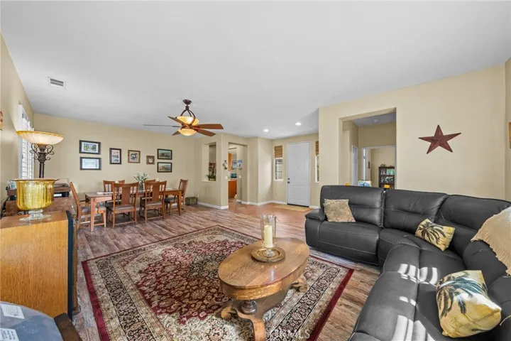 35436 Daffodil Circle, Winchester, California 92596