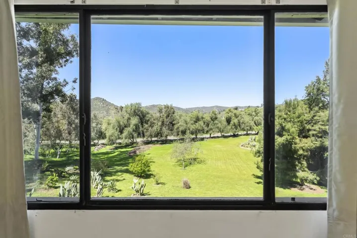 10601 Vista Camino, Lakeside, California 92040
