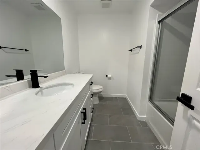 9155 Pacific Avenue 219, Anaheim, California 92804