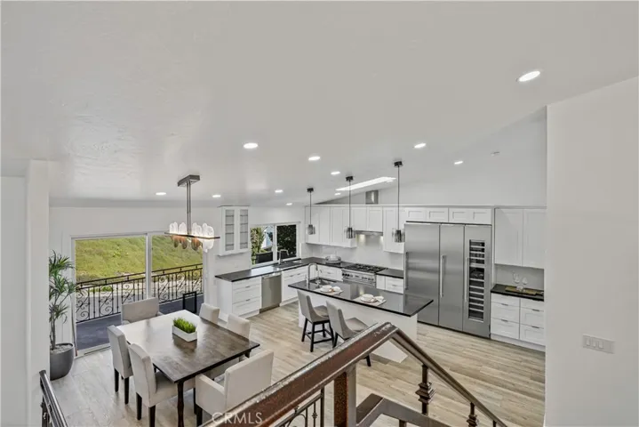 27037 Silver Moon Lane, Rancho Palos Verdes, California 90275