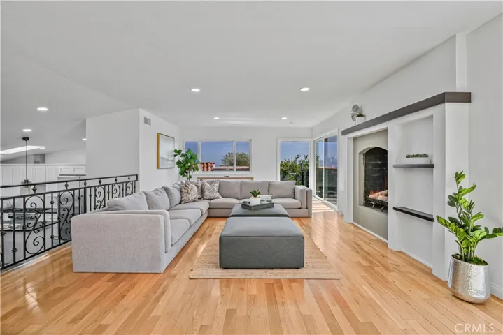 27037 Silver Moon Lane, Rancho Palos Verdes, California 90275