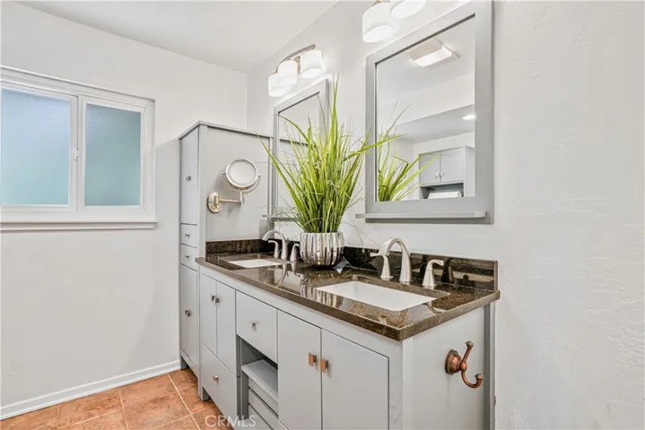 27037 Silver Moon Lane, Rancho Palos Verdes, California 90275